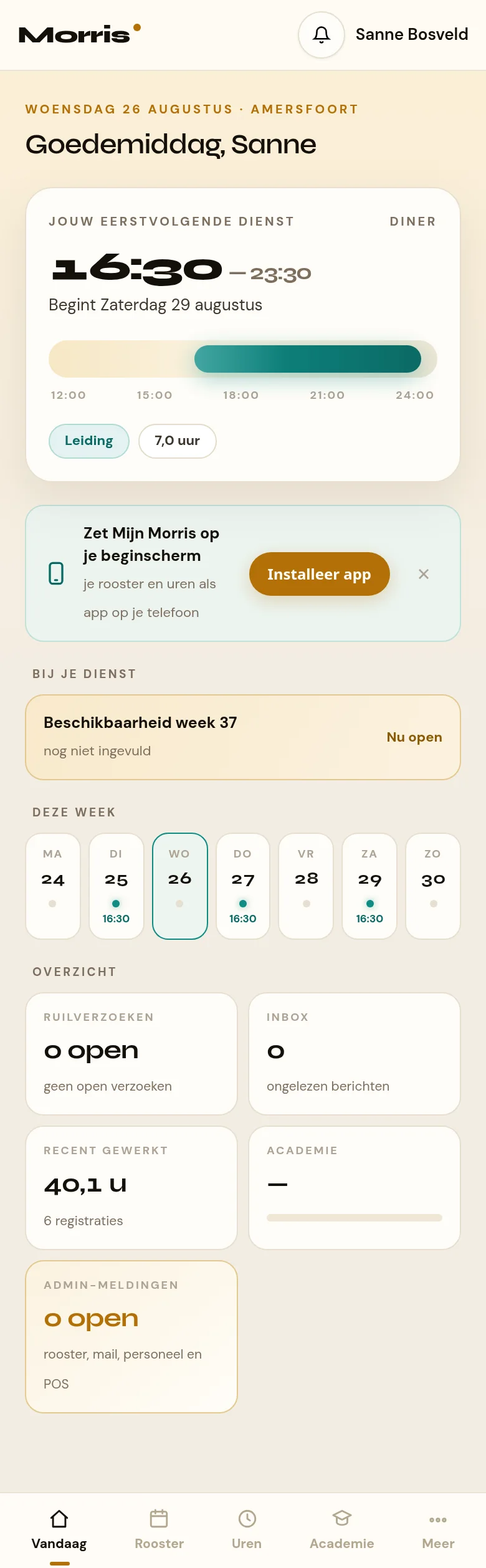 Het vandaag-scherm op de telefoon, met de eerstvolgende dienst als kaart en daaronder de week en de openstaande zaken